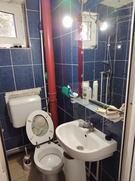 Eroii Revolutiei metrou, Bld Pieptanari